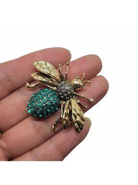 ⭐Bumble Bee Brooch Pin With Green Rhinestones Gold-Tone Metal Insect Jewelry New